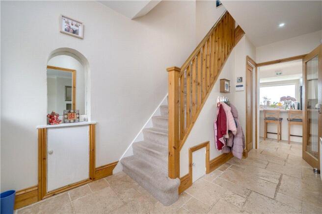4 bed Semi-Detached for sale Image 10