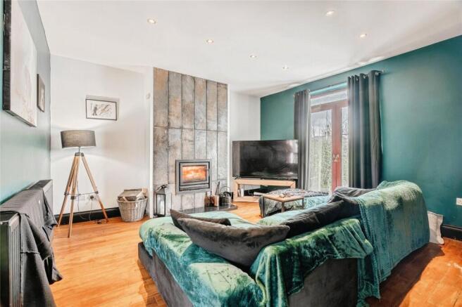 3 bed Semi-Detached for sale Image 6
