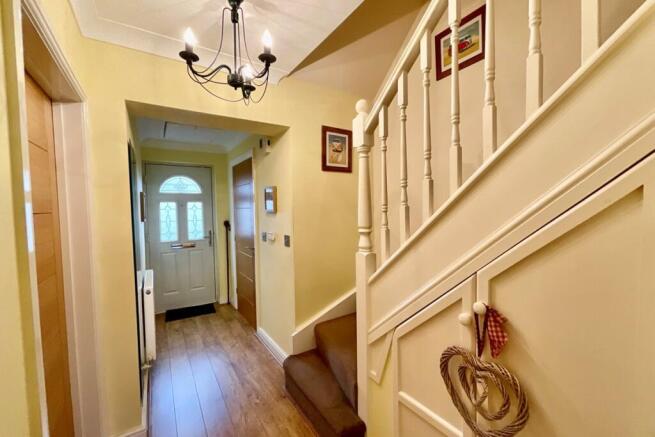 4 bed Detached for sale Image 12