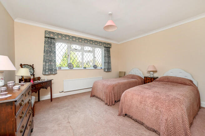 4 Medlar Drive (7...