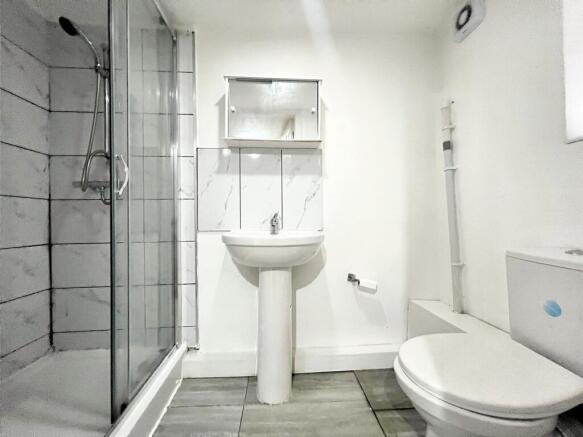 1 bed Apartment to rent Image 4