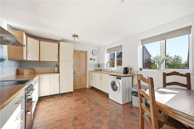 4 bed Semi-Detached for sale Image 6