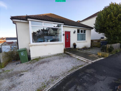 Russell Grove, Bristol, BS6 7UE