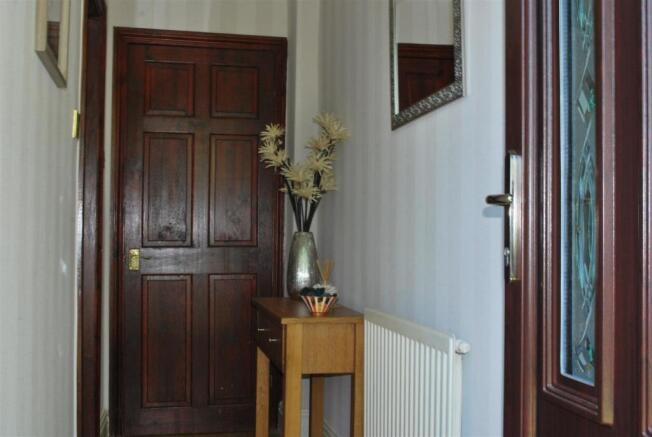 8 ellis hall.JPG