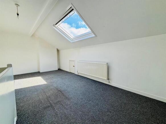 Bedroom: