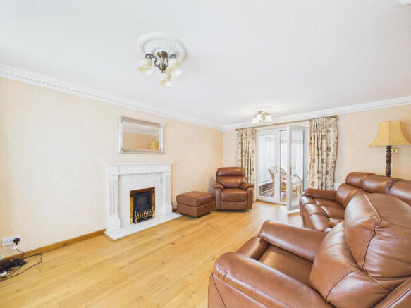 3 bed Detached for sale Image 5