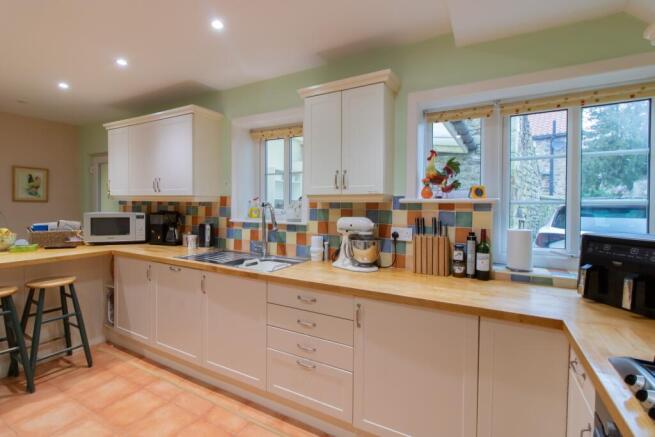 3 bed Detached for sale Image 6