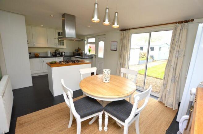 Dining kitchen