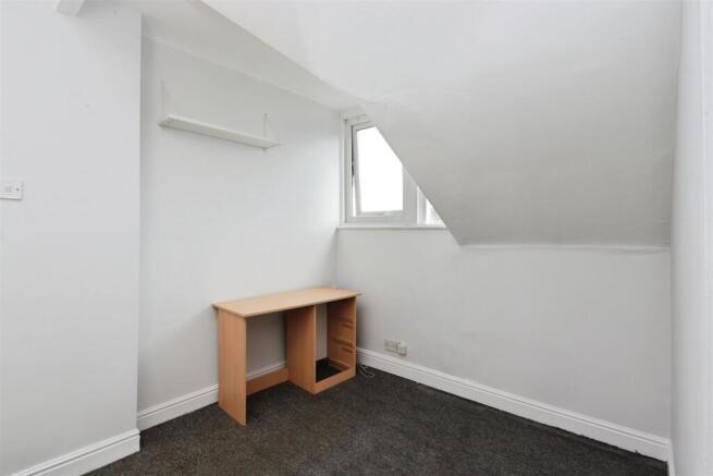 5 bed Terraced for sale Image 12