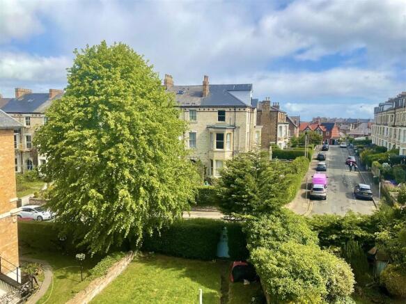 2 bed Apartment for sale Image 7