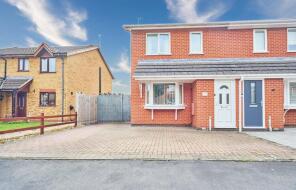 15, Cadle Close, Leicester LE9 4HD