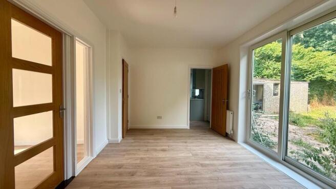 3 bed Semi-Detached to rent Image 8