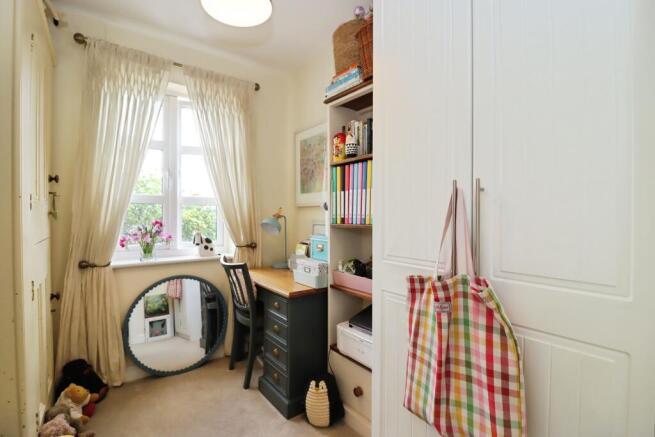 4 bed Detached for sale Image 10