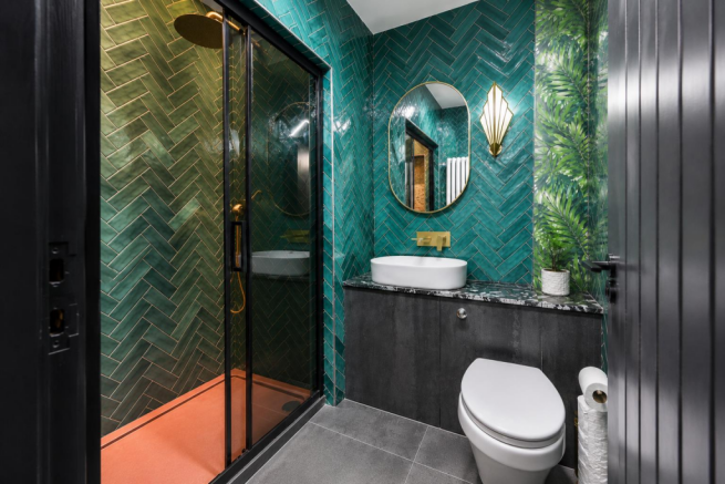 BATHROOM.png