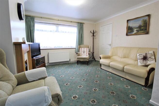 Lounge 3.jpg