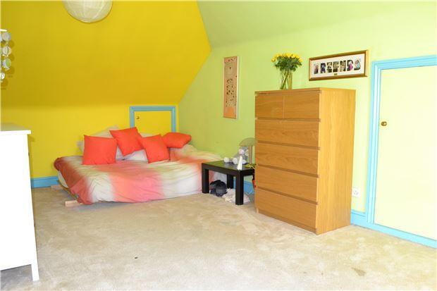 LOFT ROOM
