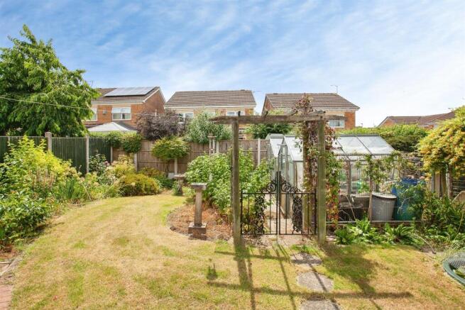 3 bed Detached Bungalow for sale Image 5