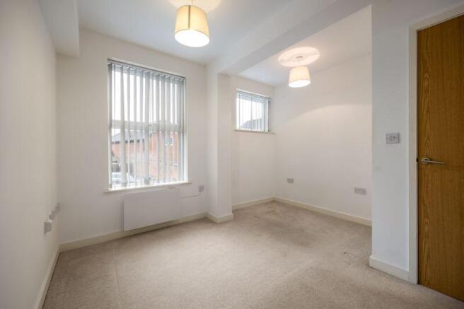 Sitting/dining area