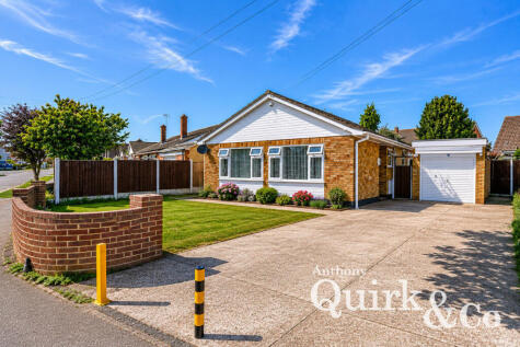 Meadway, Canvey Island, SS8