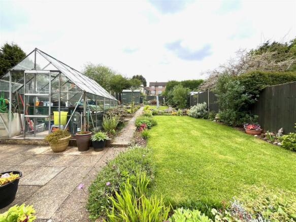 56 hardie avenue (13).jpeg
