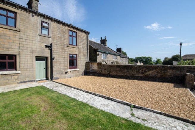 3 bed Terraced to rent Image 12