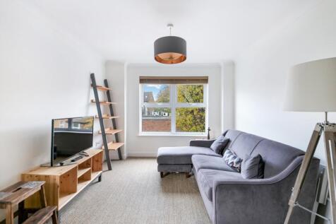 Ravenscroft Road, Beckenham, BR3