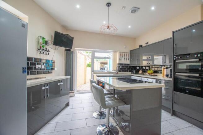 Kitchen/Breakfast