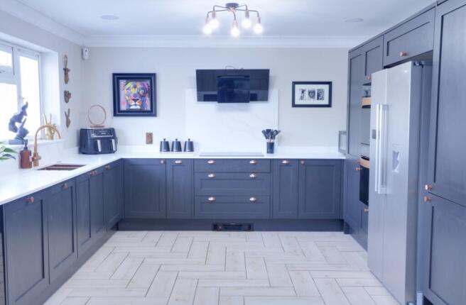 Kitchen 4