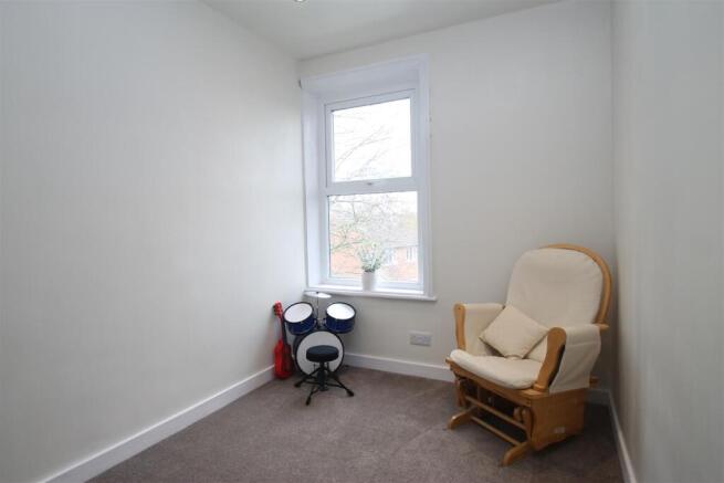 bedroom 3.JPG