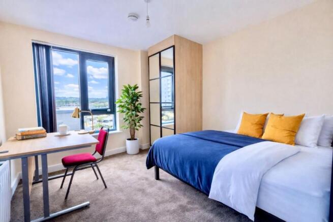 3 bed Apartment to rent Image 10