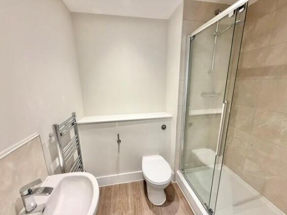 1 bed Apartment to rent Image 8