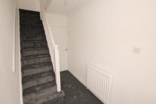 3 bed Terraced to rent Image 9