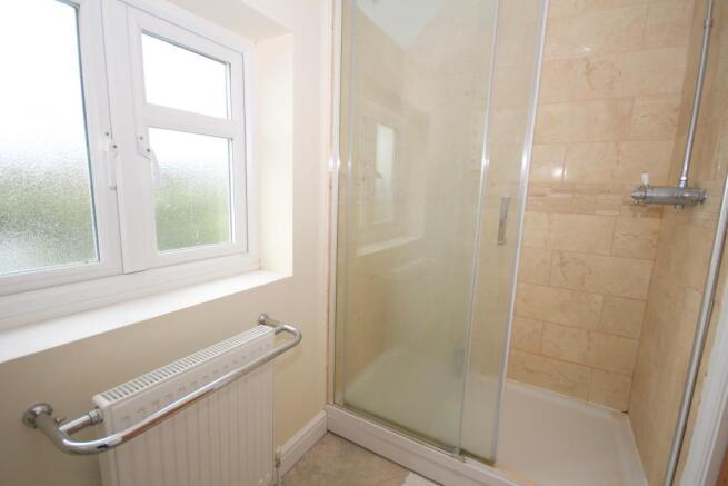 Ensuite to Bedroom 1