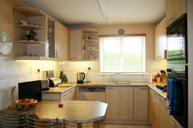 BREAKFAST KITCHEN