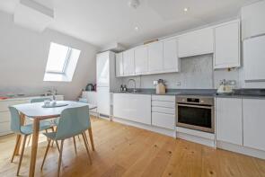 Flat 22, 1 Fallow Court, Coombe Road, Kingston Upon Thames KT2 7AB