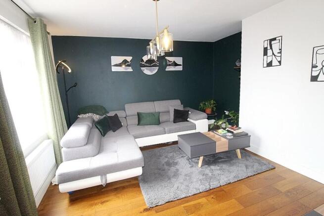 3 bed Semi-Detached for sale Image 5