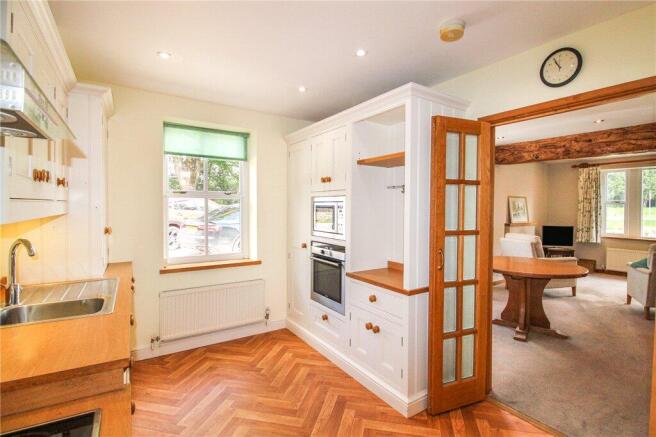 3 bed Semi-Detached for sale Image 4