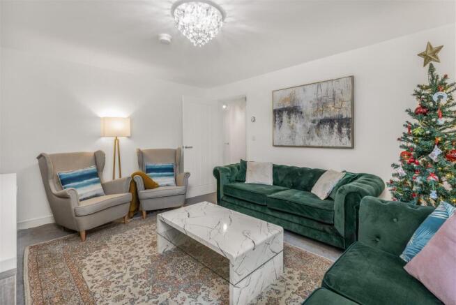 9 Poulter Road, Banbury-9.jpg