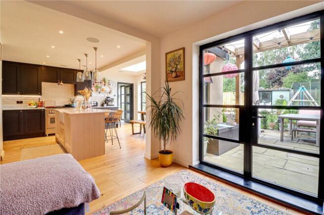 Family/Kitchen