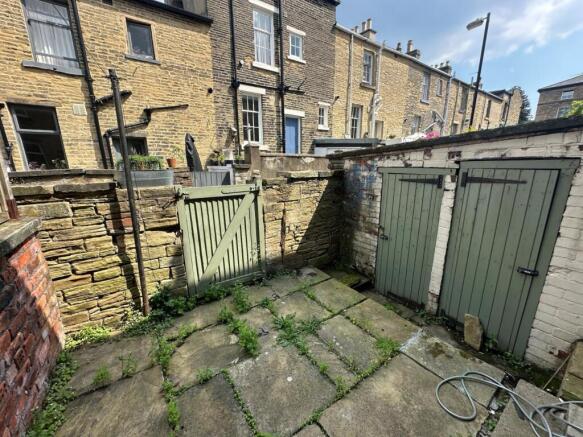 1 bed House to rent Image 6