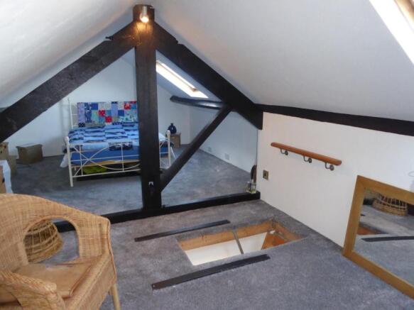 LOFT ROOM
