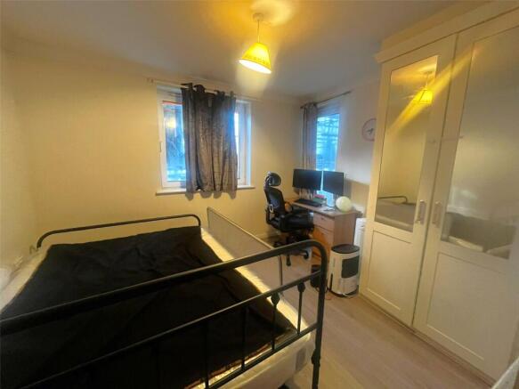 Alencon Link, Basingstoke, Hampshire, RG21 photo 4