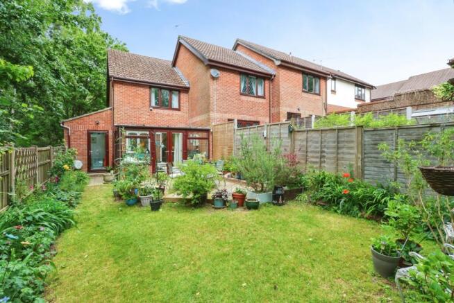 Willwood Close, Canford Heath, Poole, Dorset, BH17 photo 4