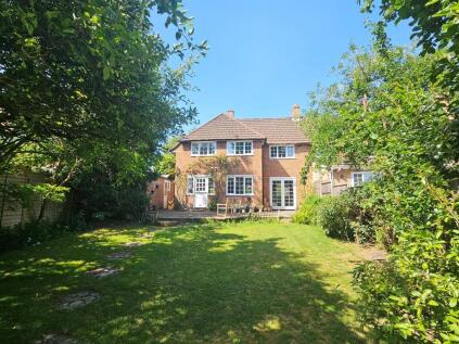 Newenham Road, Great Bookham, KT23