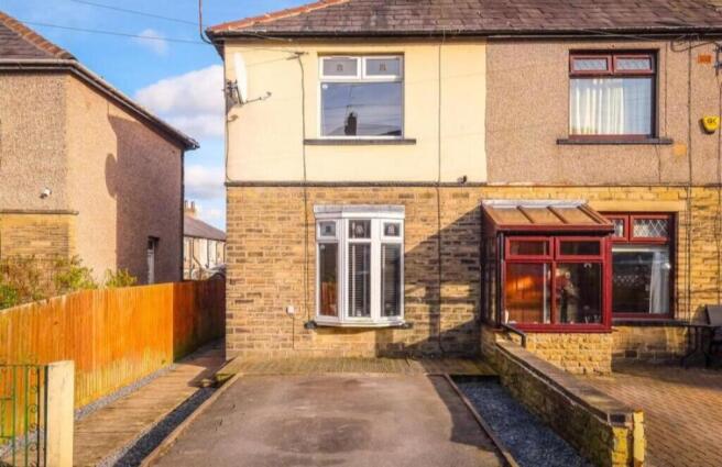 2 bed End of Terrace to rent Image 2