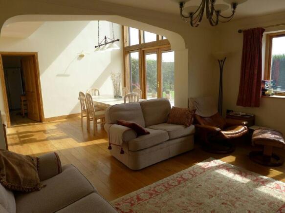 Sitting Room/Lounge