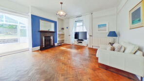 Kingswood Jewellery, Kingswood House, East Street, Llantwit Major CF61 1XY