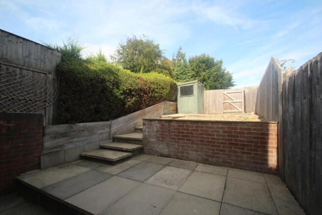 2 bed Terraced to rent Image 12
