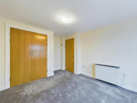 2 bed Apartment for sale Image 9