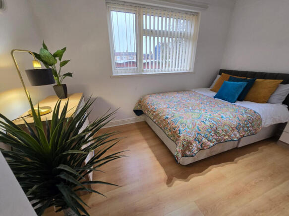 1 bed House Share to rent Image 7